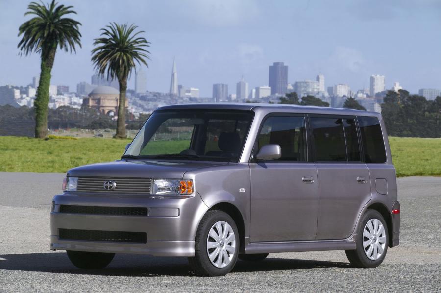  Scion xB 2003 года  (фото 33 из 42)